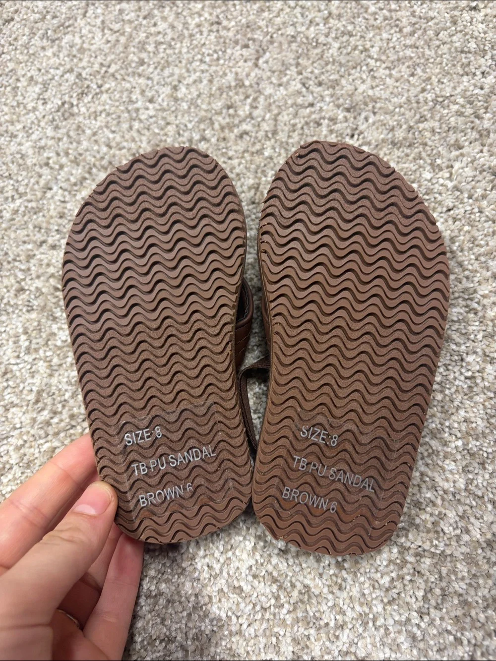 Baby gap size 8 flip flops